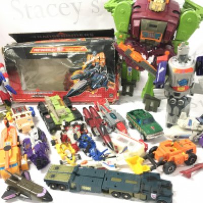 A Collection of Playworn Vintage G1 Transformers. Ideal For Spares And Repairs.
