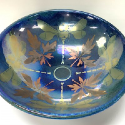 A Jonathan Chiswell-Jones lustre porcelain bowl, decorated in silver lustre with four dragonflies and foliage, Diameter 21.5cm (D)- NO RESERVE