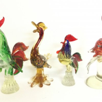 Murano glass bird figures 25 to 32cm tall. This lot cannot be posted