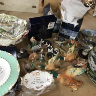 A collection of various ceramics including Border Fine Art birds and animals, Crown Derby Millenium tray, Eight Wedgewood 'Life on the Farm' plates and three wall mounted flying ducks. NO RESERVE