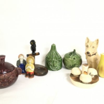 A collection of ceramics including Carlton Ware mushroom condiment set, Sylvac dog, Sadler kitchen jars, Wade S/P shakers. This lot cannot be posted