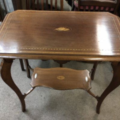 A reproduction mahogany sofa table with inlaid design. Dimensions 80x75x44cm- NO RESERVE