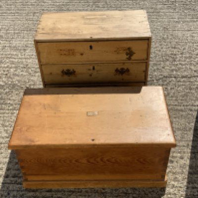 A small pine 3 drawer chest, pine storage chest.
