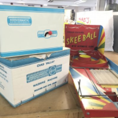 Chad Valley tin plate Skee Ball & a boxed Chad Valley washing machine, postage category C