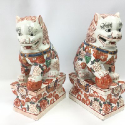 A pair of modern Imari dogs of Fo figures, approx height 25cm. Shipping category D.