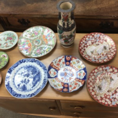 A collection of oriental ceramic including Imari etc. NO RESERVE