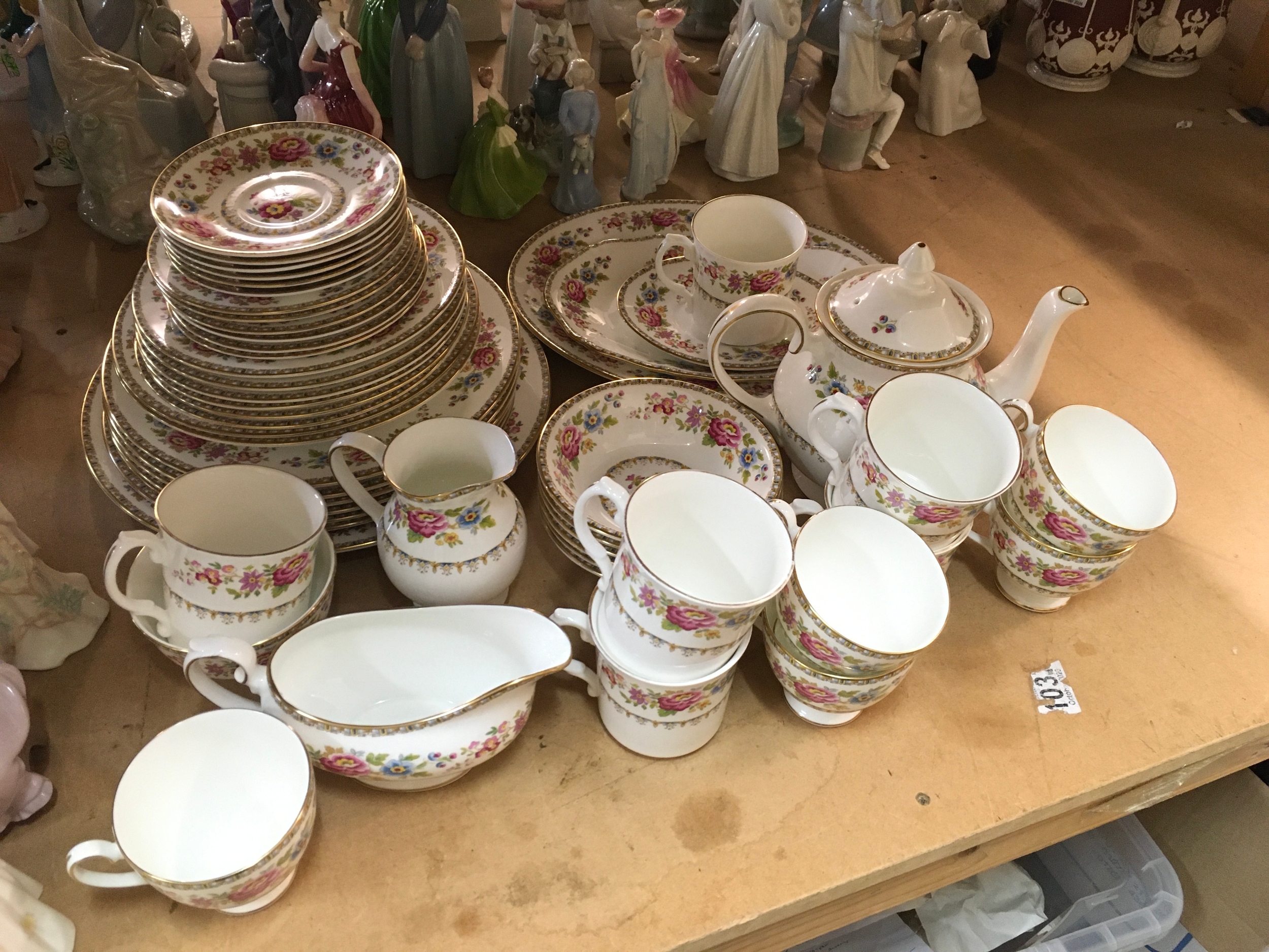 A Royal Grafton Malvern set 