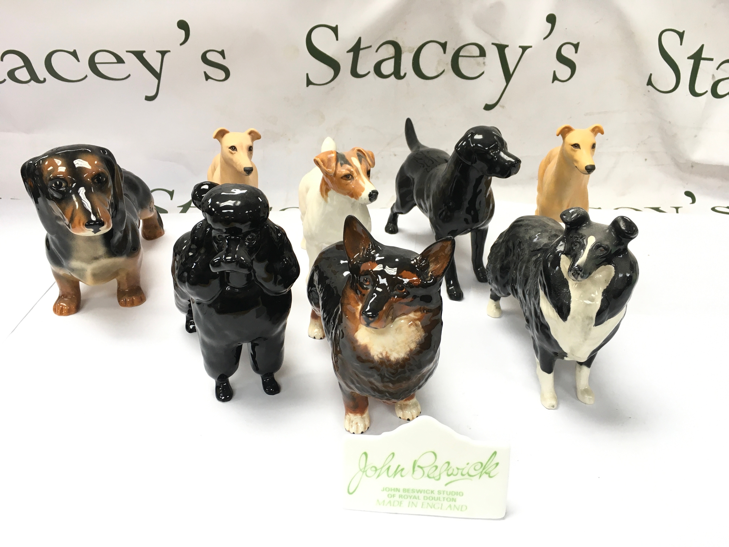 Collection assorted Beswick including vintage Beswick Collie / Sheepdog Figurine (Model No. 1792) all on good condition with no obvious signs of damage or repair.