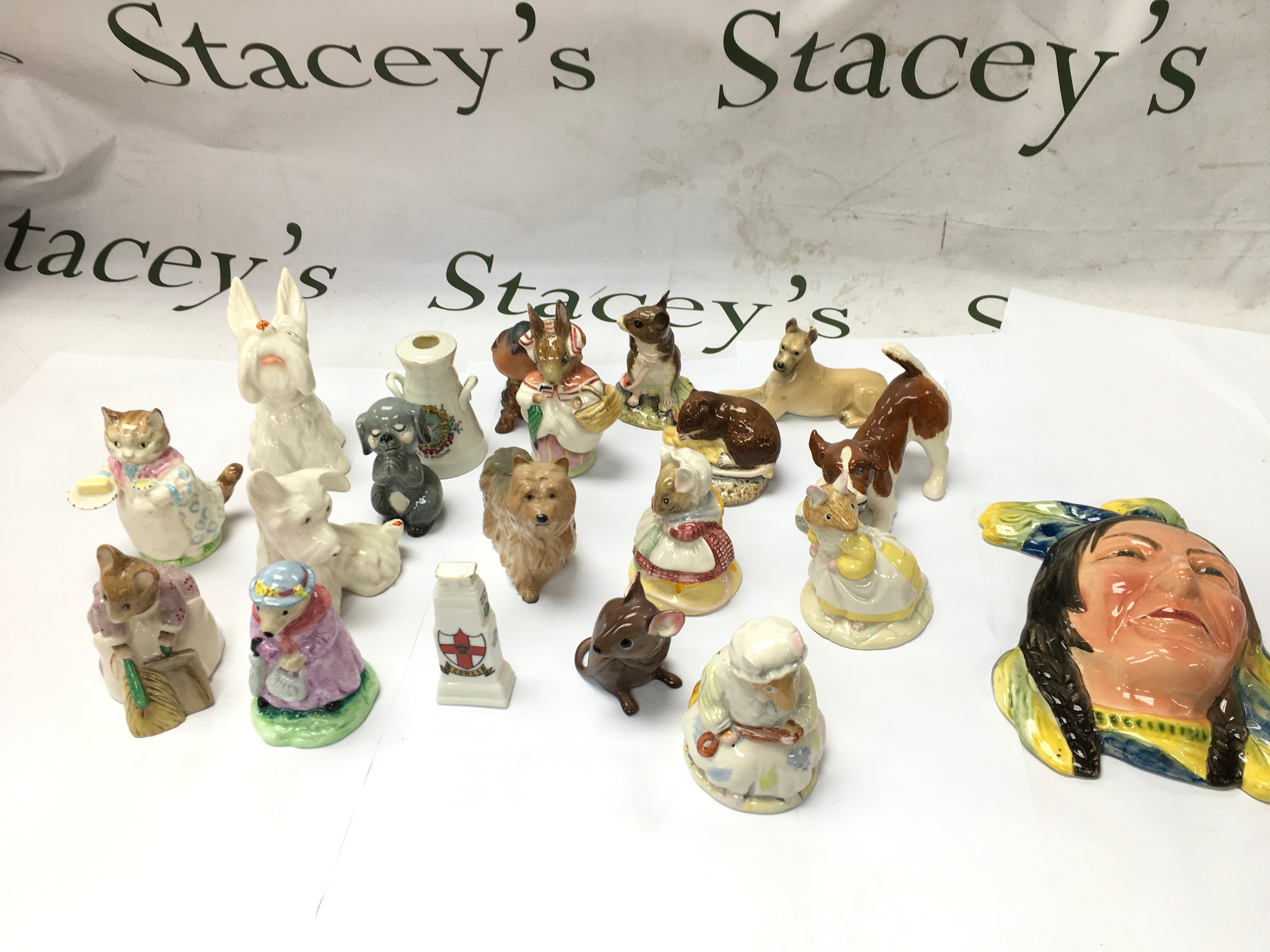 Collection of mixed ceramic items including Royal Albert, Beswick, Royal Doulton etc.