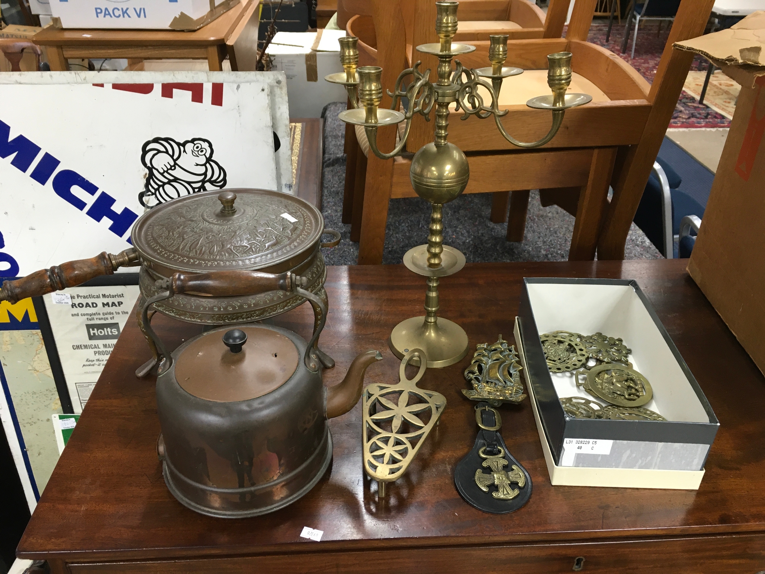 A collection of assorted brassware etc.