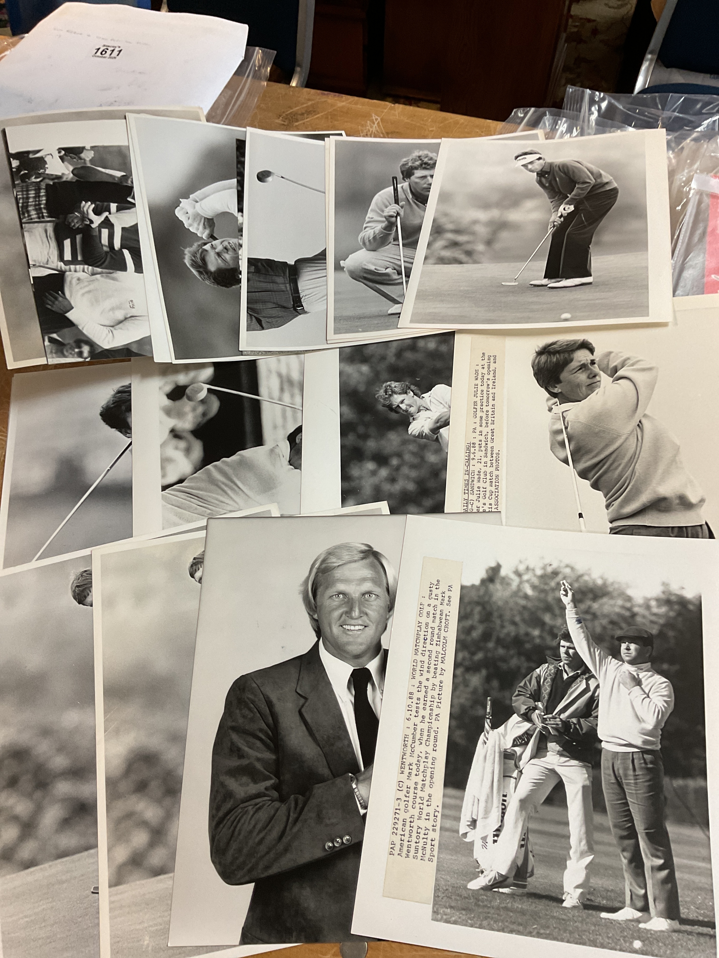 20 press photos of golfers from 1970/80s.