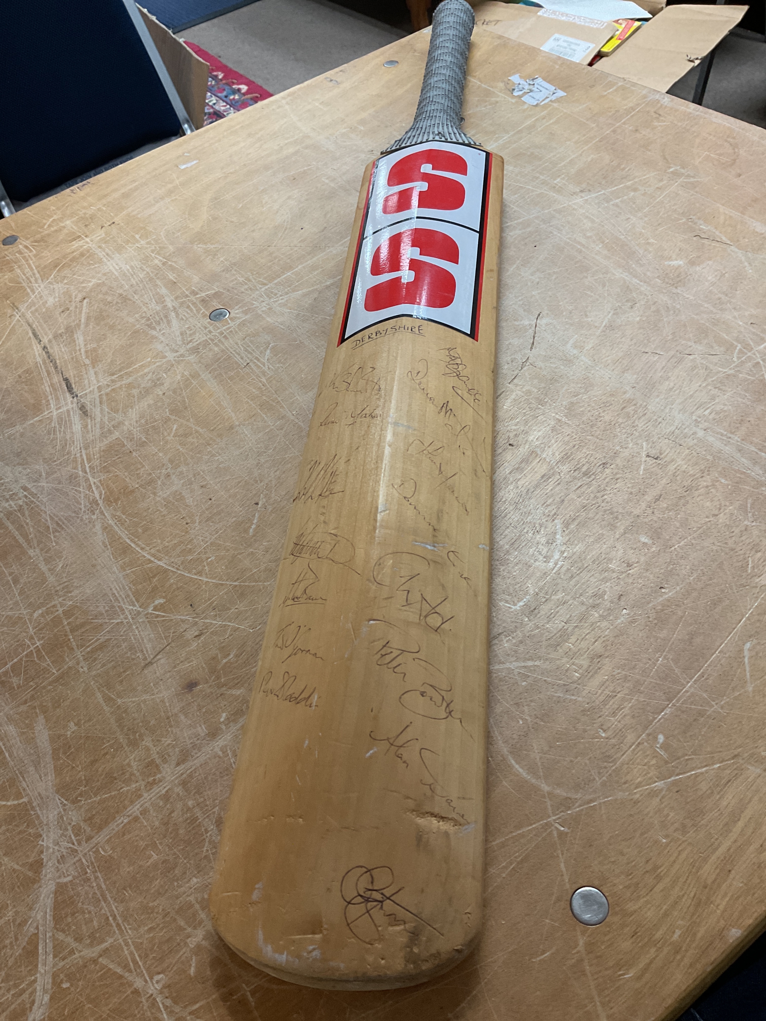 1971 test cricket bat, West Indies and Derbyshire all signed. West Indies faded.