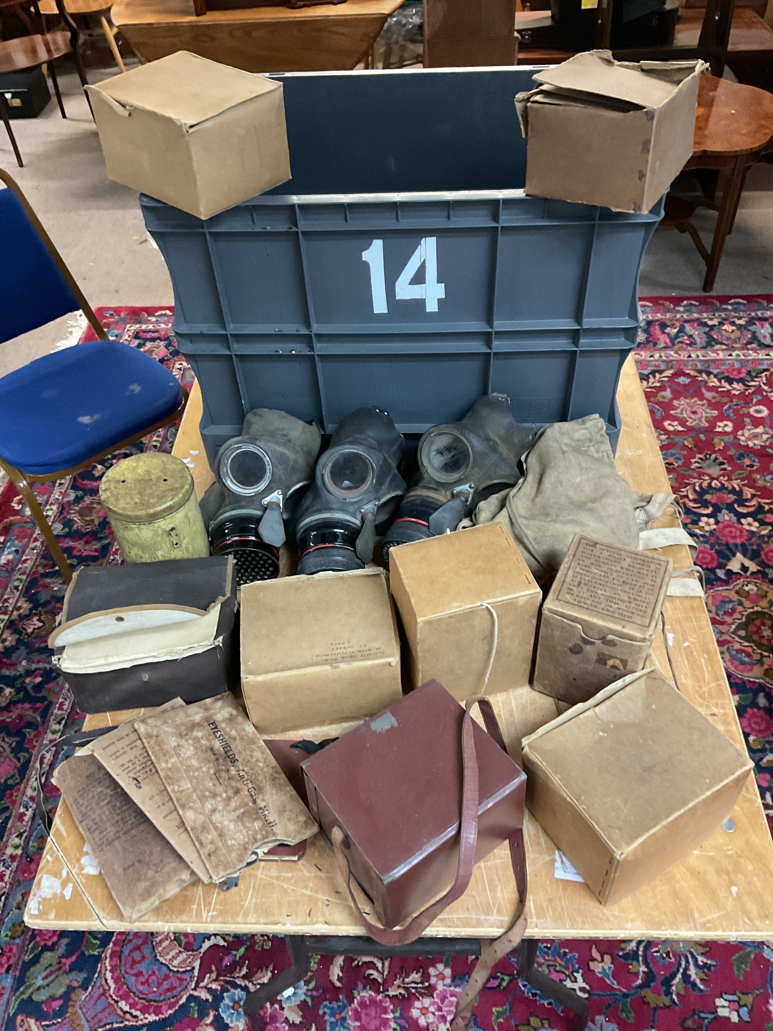 Qty WWII Gas masks to inc boxed civilian examples.