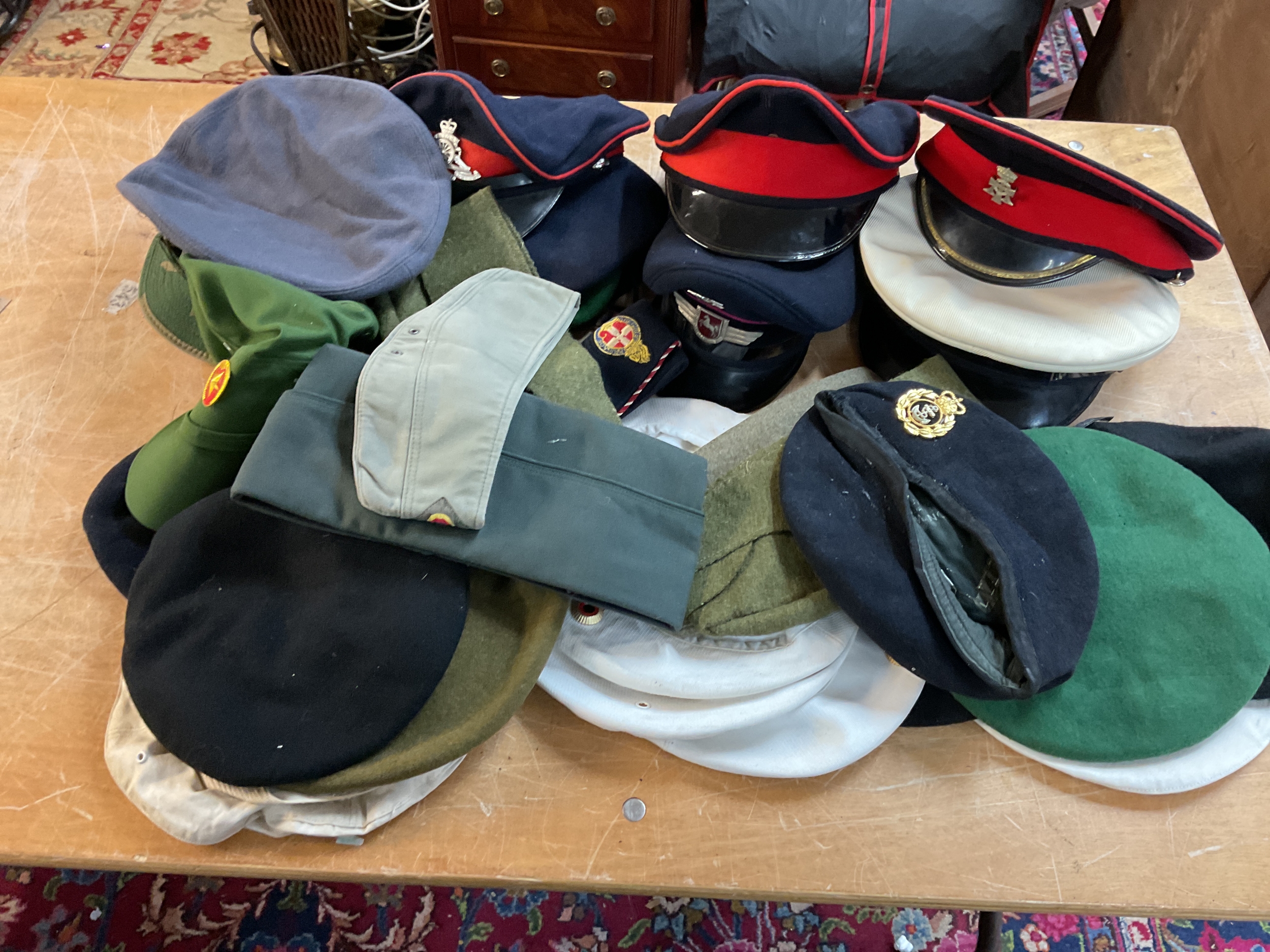 Qty caps and hats from military, officers, berets, caps, feldmutze etc