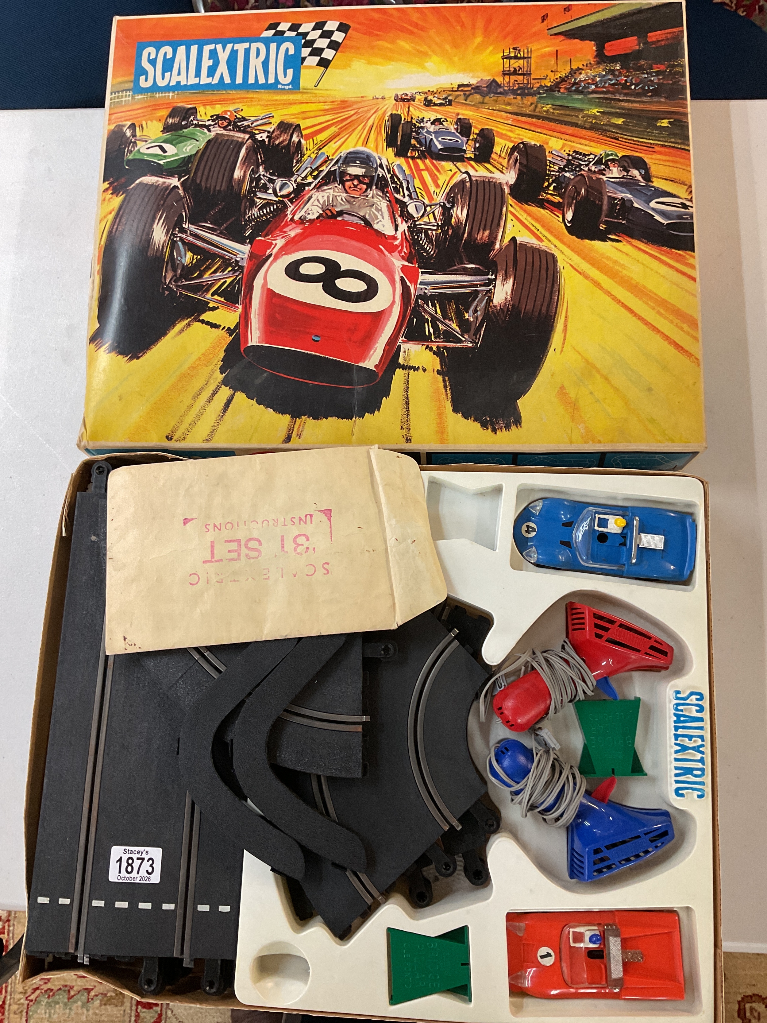 Good condition Scalextric Set 31.