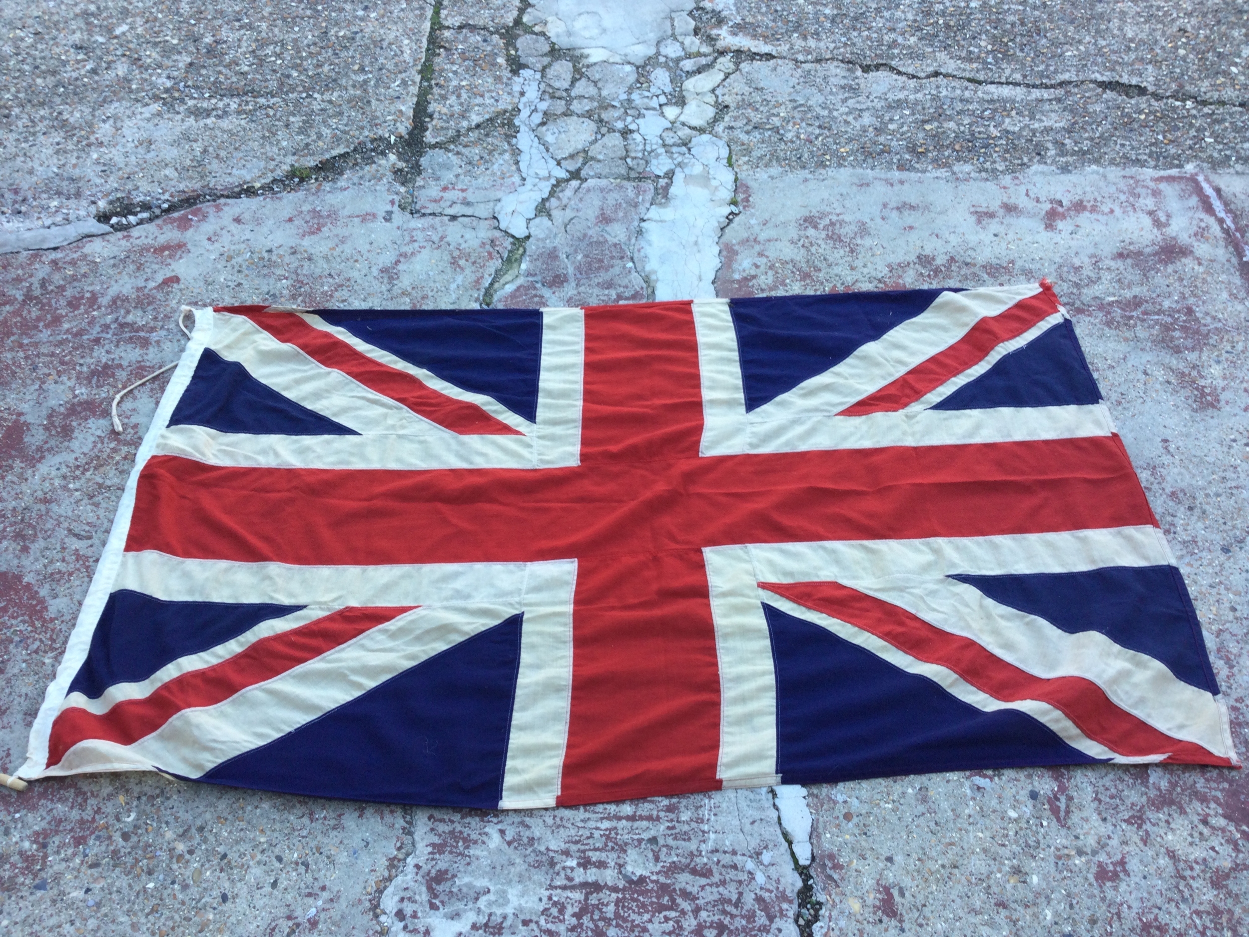 A vintage Union Jack flag. 109x180cm