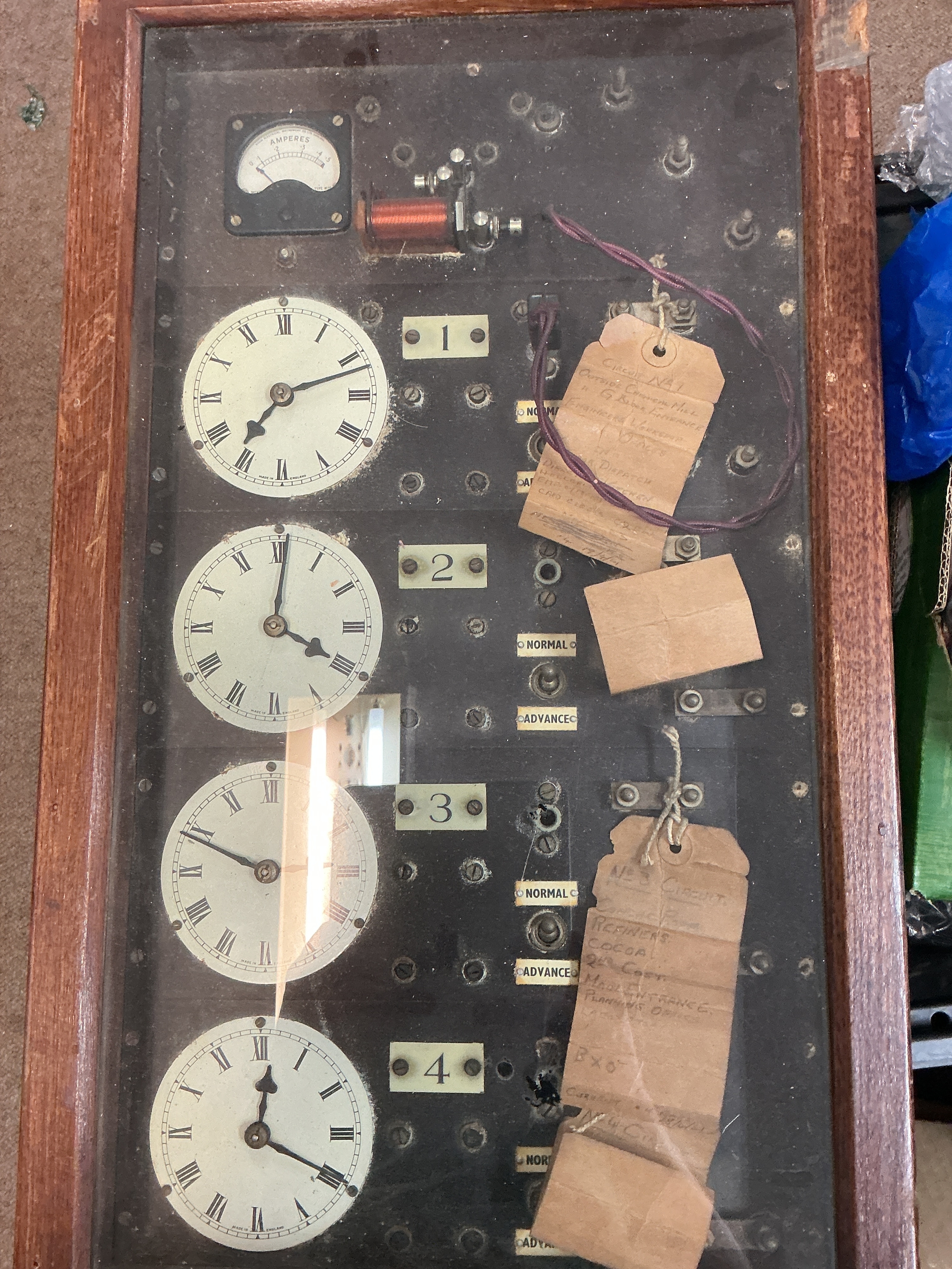 Master clock distribution board 55x32cm 16cm long