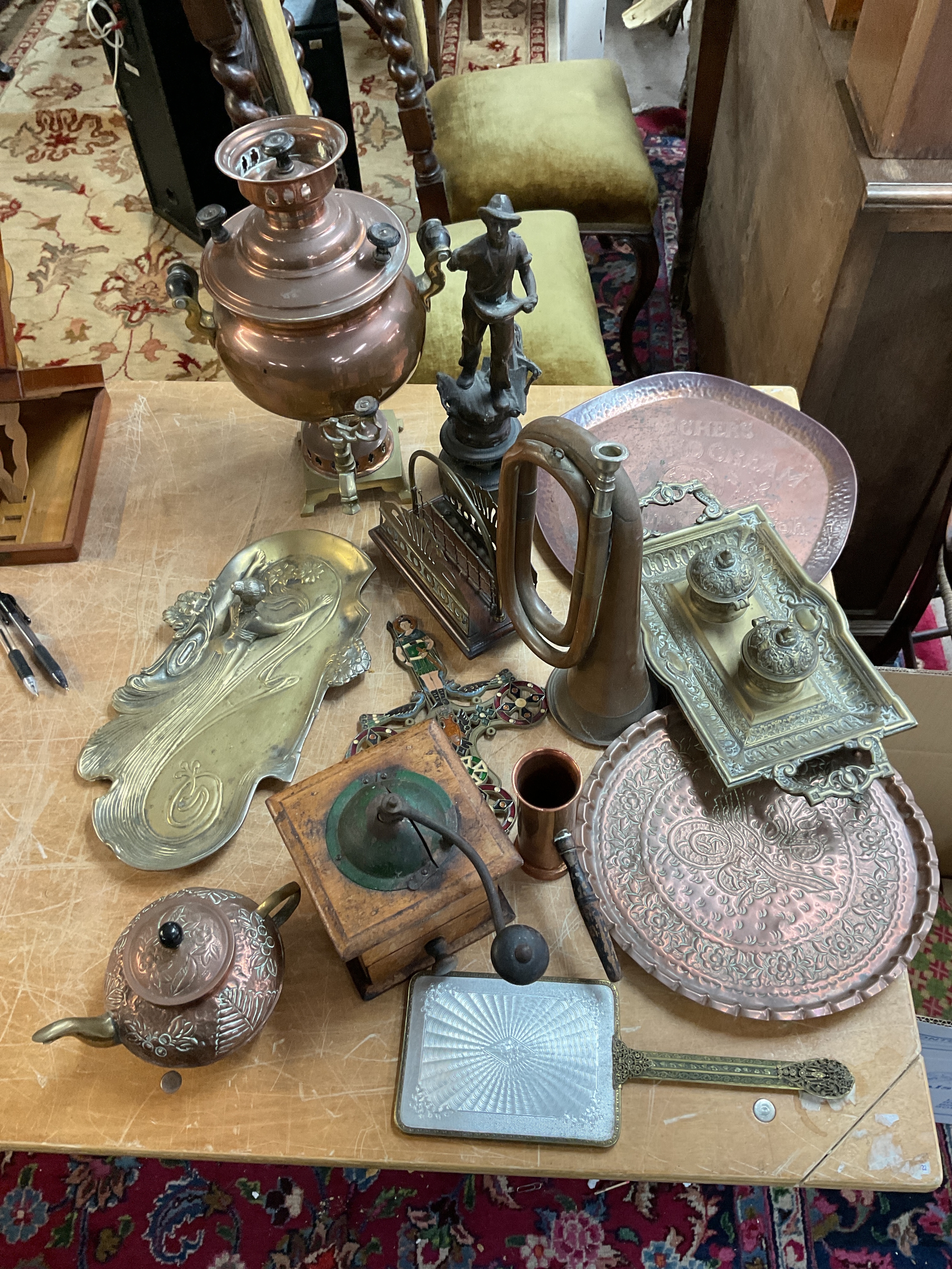Qty brass and copper to inc trays, bugle, samovar, inkwell etc and a footstool.
