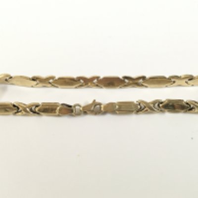 A ladies 9ct gold hollow link bracelet. Approx weight 4.64 grams, Approx length 7.5&#2013266057۝.