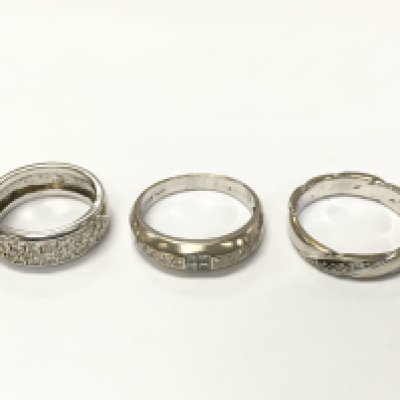 Three 18ct white gold diamond band rings sizes K 1/2 L and O approximately 8.4g