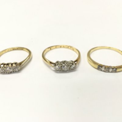 Three 18ct gold diamond three stone rings sizes L and P approximately 7g