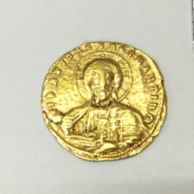 A gold John I tzimiskes coin. 4.05g