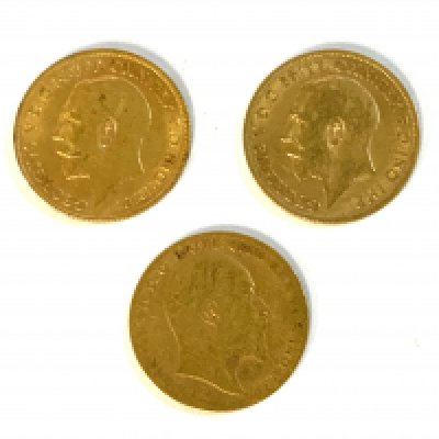 2 George VII half sovereigns 1911,1914 plus Edward VII 1910 half sovereign (very worn).