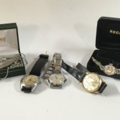A 9ct gents cased wristwatch along with some other vintage mechanical and automatic watches, and a small collection of costume and other oddments.