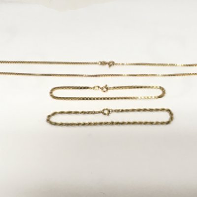 A 9ct gold box link necklace and matching bracelet plus one other 9ct gold bracelet, approx total weight 10g. Shipping category A.