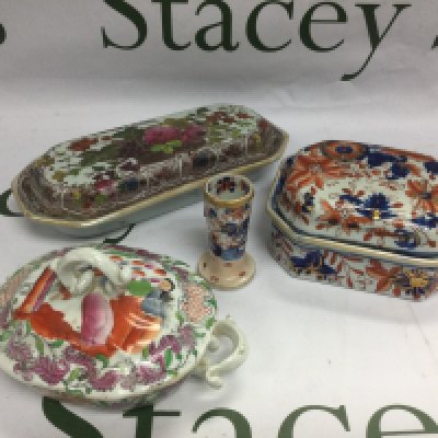 A Mason's ironstone imari soap dish plus two others and a bud vase (4). Shipping category D.