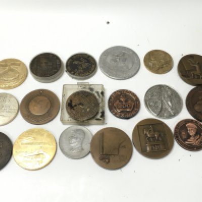 A collection of 20th century Russian USSR medallions including a Dmytro Levytsky medallion, 100 years of the Moscow Numismatic society medallion, Bronze participation medal first Goodwill Games 1986, Mockba 1979 sport medal, 500 years of the Zaporozhye Cossacks Medal. Postage category B