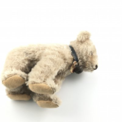 Steiff bear with mohair. Approx 13cm in size. Postage B