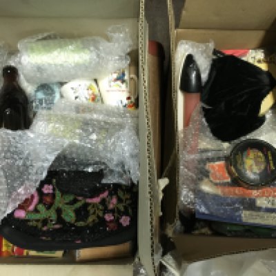 A collection of vintage items including vintage playing cards World beauty, Old Maid, donkey etc, purses, American state glasses