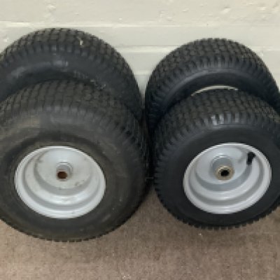 2 pairs of pneumatic trolley tyres 15 x 5.50-6 / 13 x 5.00-6.