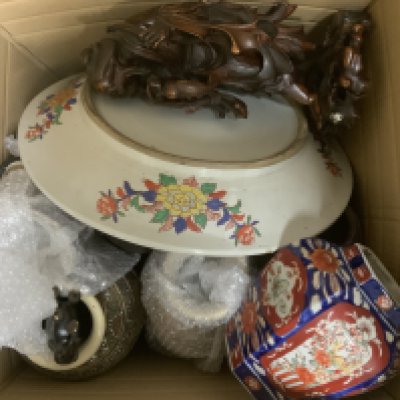 4 boxes of varied ceramics