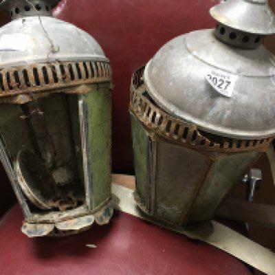 Two copper lamps .
