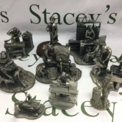 A collection of metal figures including Tudor Mint examples. Shipping category D.