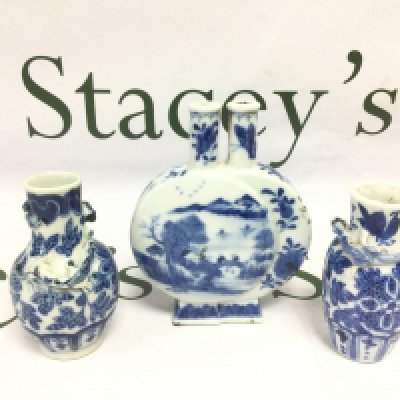 Three small blue and white Oriental vases, tallest approx 13cm. Shipping category D.