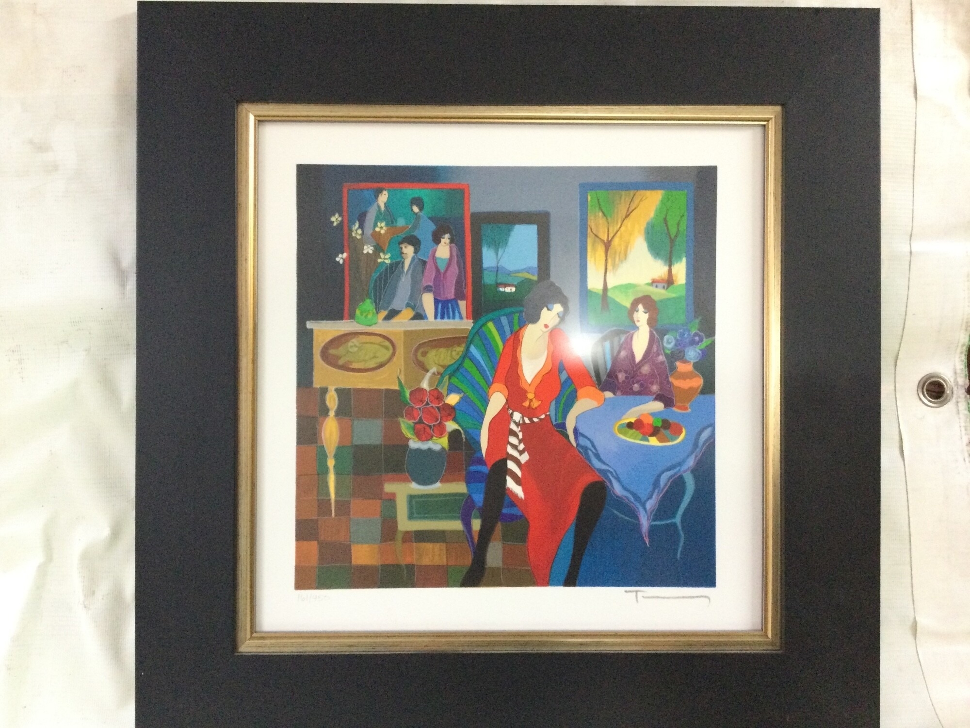 An Istak Tarkay (1935-2012) framed and signed limited edition print. Frame dimensions 46x46cm NO RESERVE