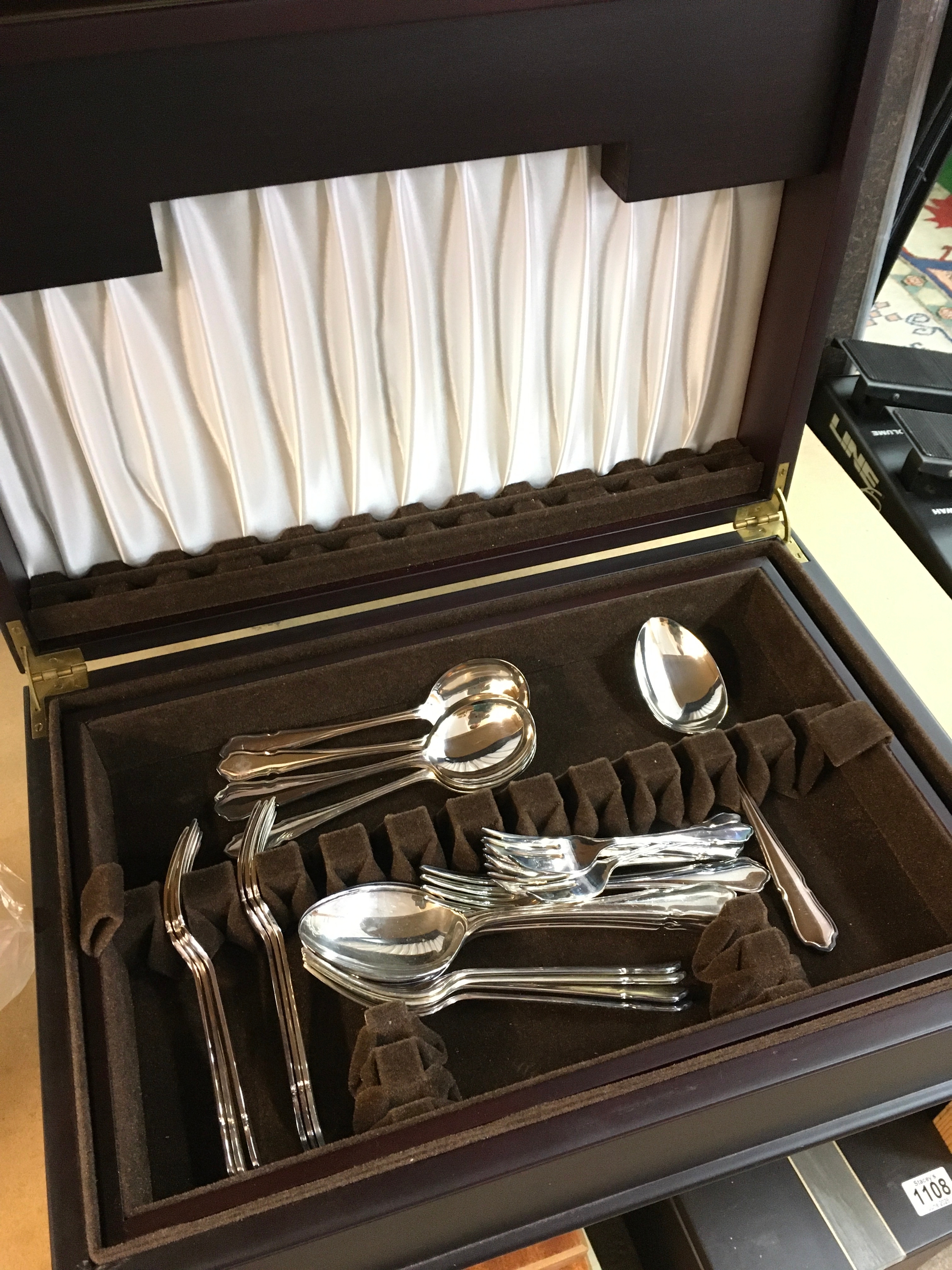 A canteen of cutlery . EPNS Sheffield 