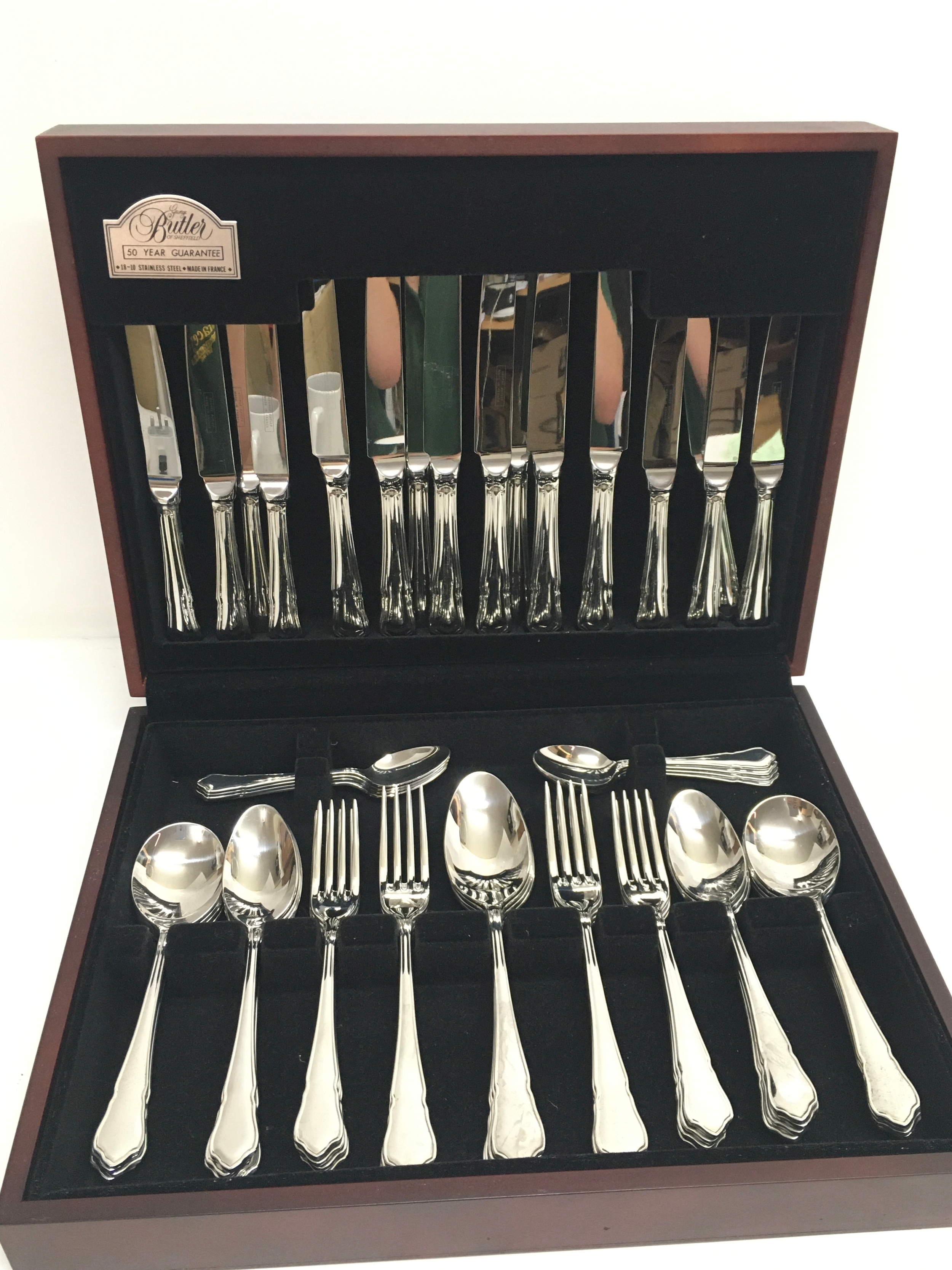 Butler canteen of cutlery 