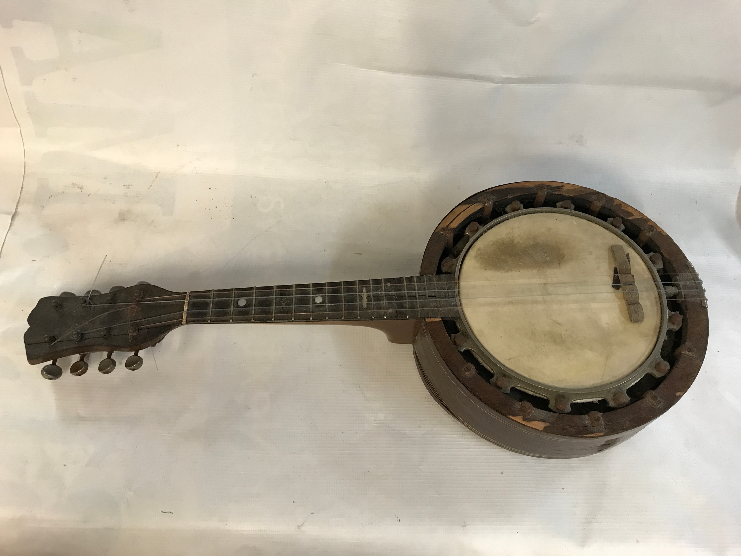    Vintage banjo - ukulele/banjolele.