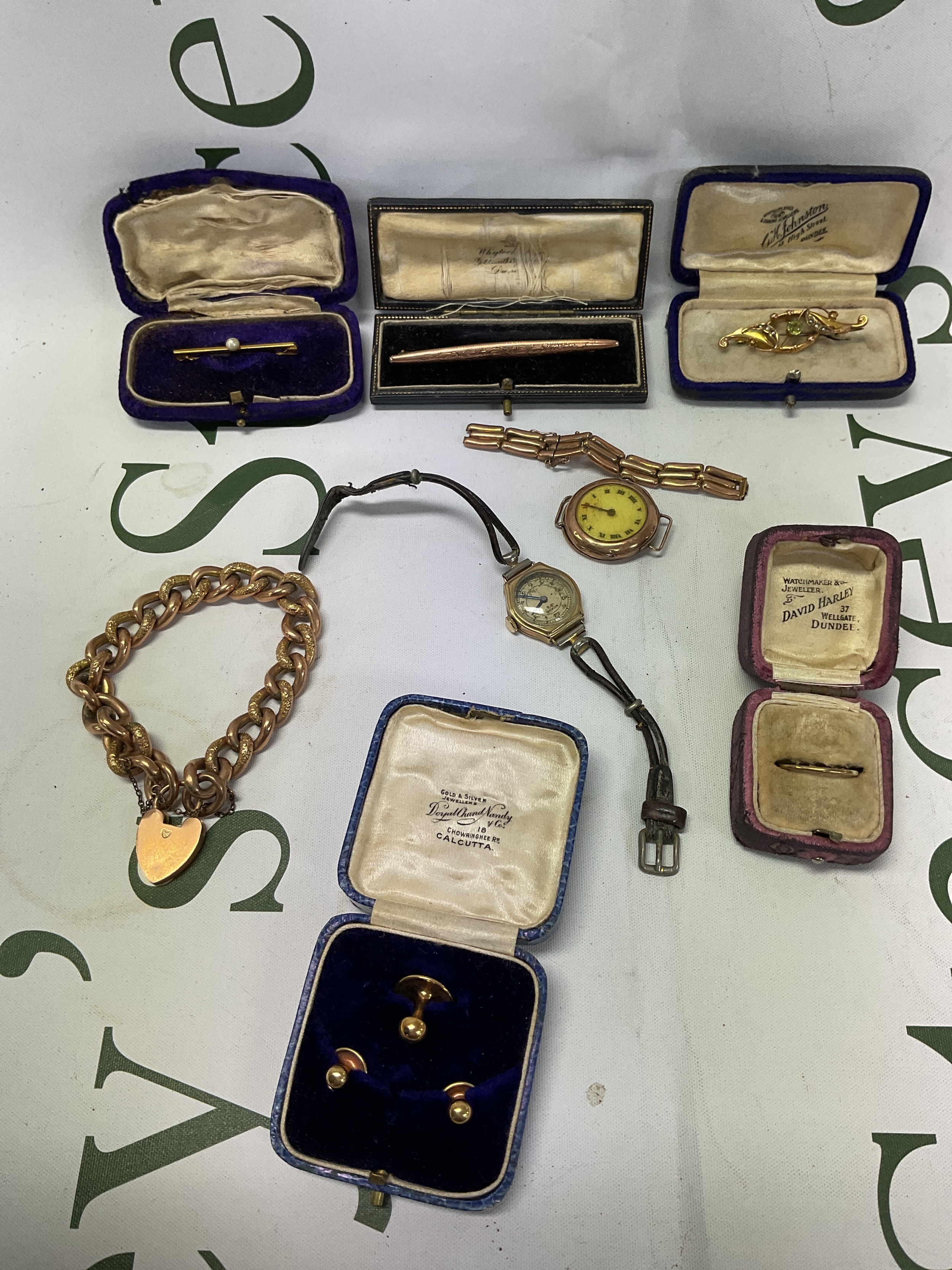 gold items to inc 9ct bracelet, brooches, ring and watches, along with/18 ct cased stud set.