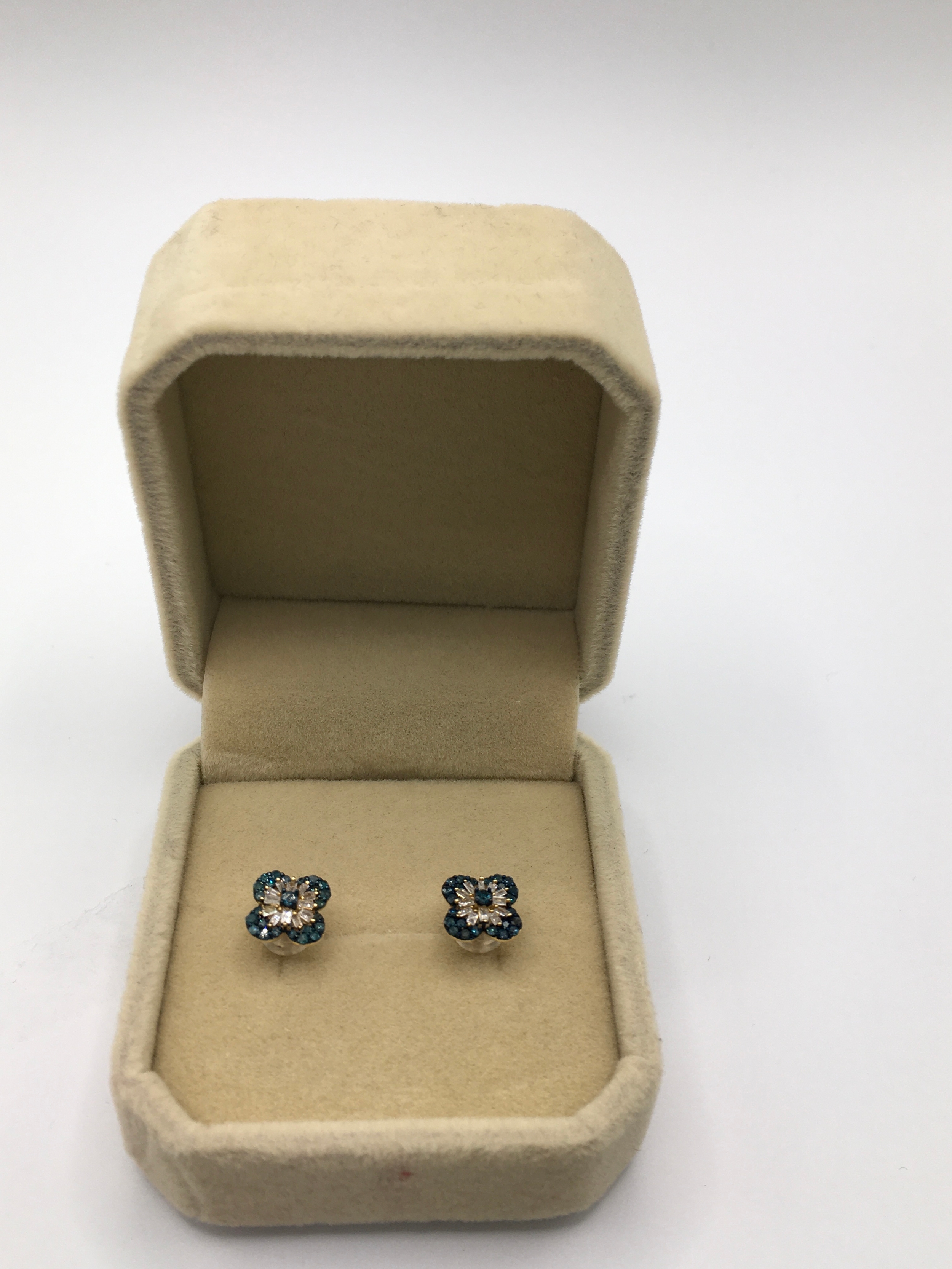 18k yellow gold and natural blue diamond set, clover shaped stud earrings. 0.50ct. 