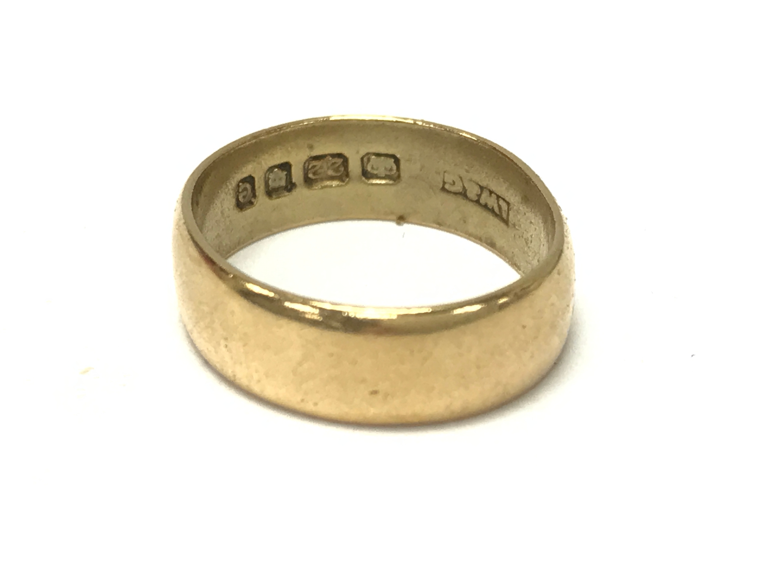 22ct gold ring. 5g 