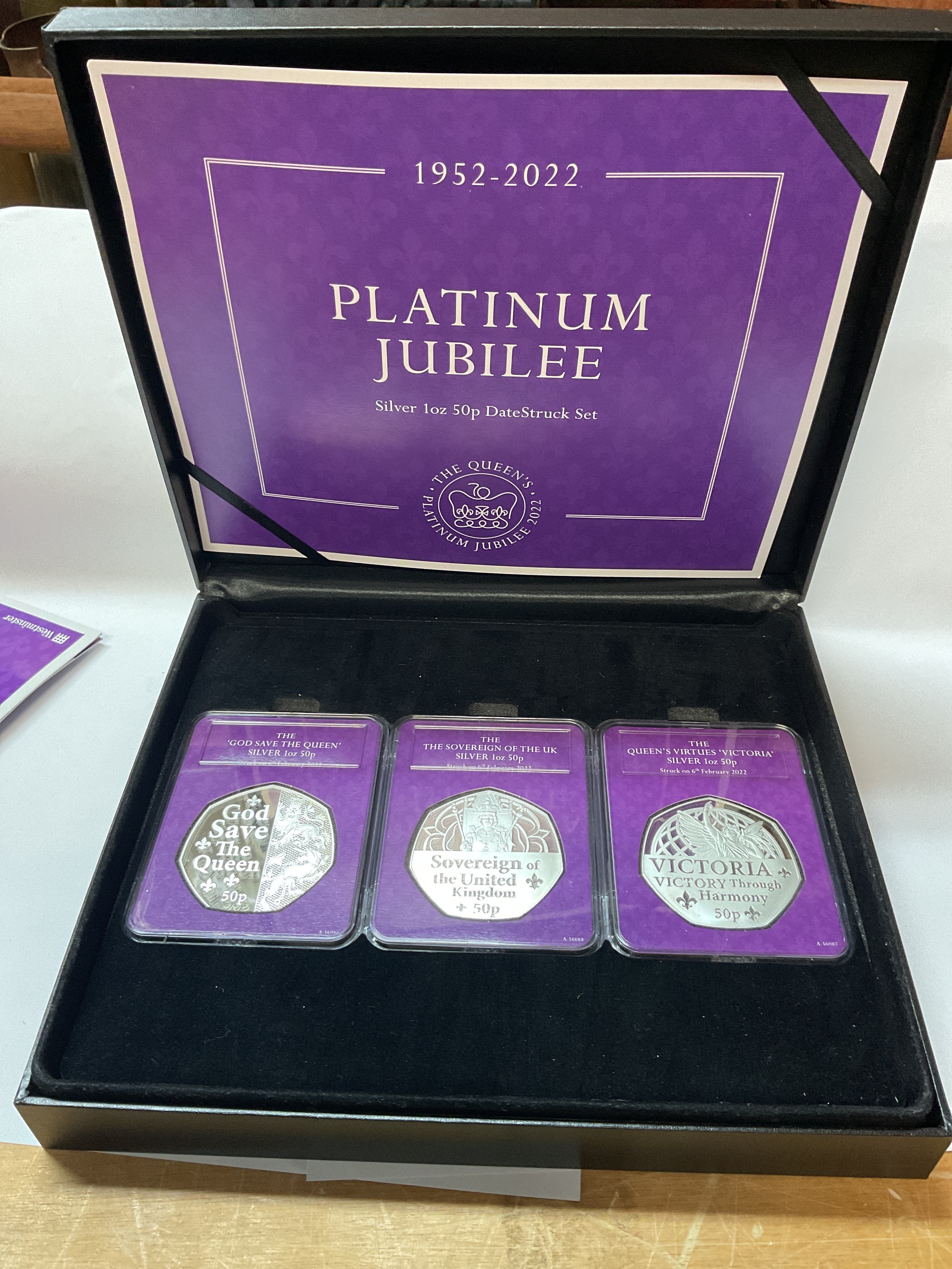 Platinum Jubilee silver 1oz 50p.
