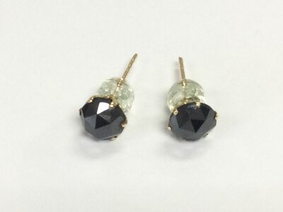 A pair of 18ct gold black diamond stud earrings 1 ct stones in each with Cert.