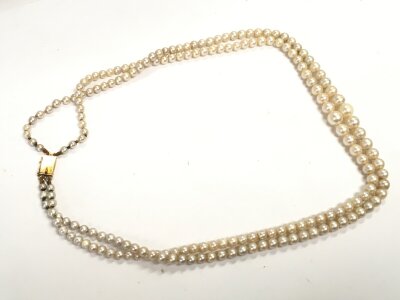 9ct gold clasp two row pearls , graduated NO RESERVE