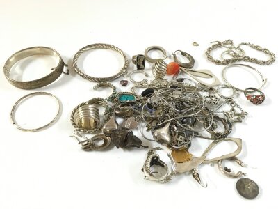 A bag of silver jewellery. 290g total weight
