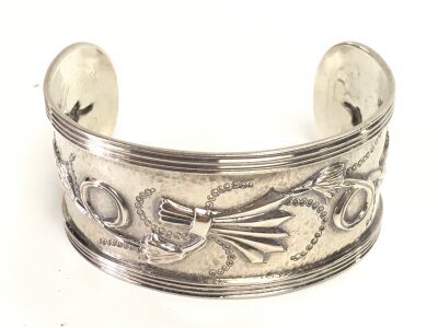 A silver bangle by Christopher Lawrence London 1976 hallmark (37 Grams)